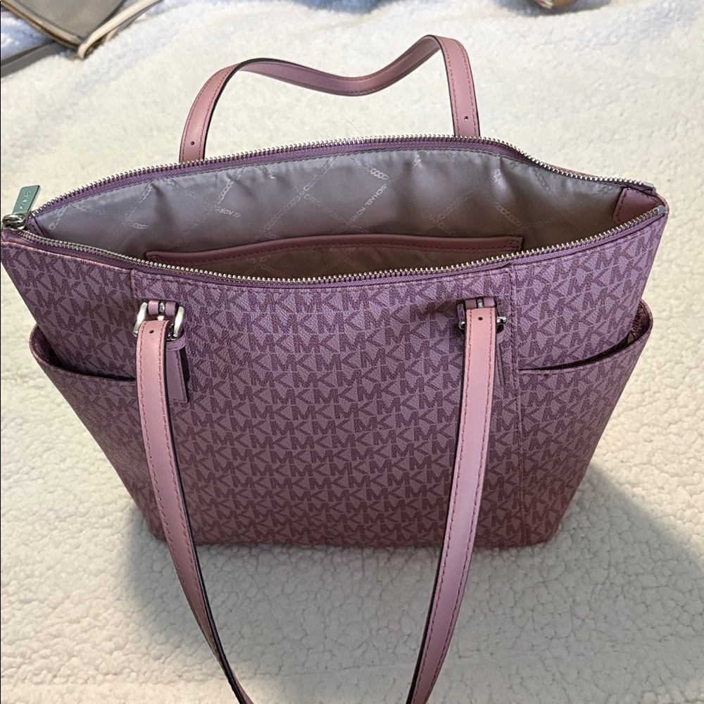 Michael Kors Mauve Shoulder Bag - Picture 4 of 4
